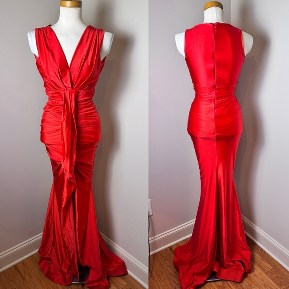 NWT JESSICA ANGEL STYLE J2662 Front Split Bombshell Prom / Evening Gown RED / XS - Picture 1 of 15